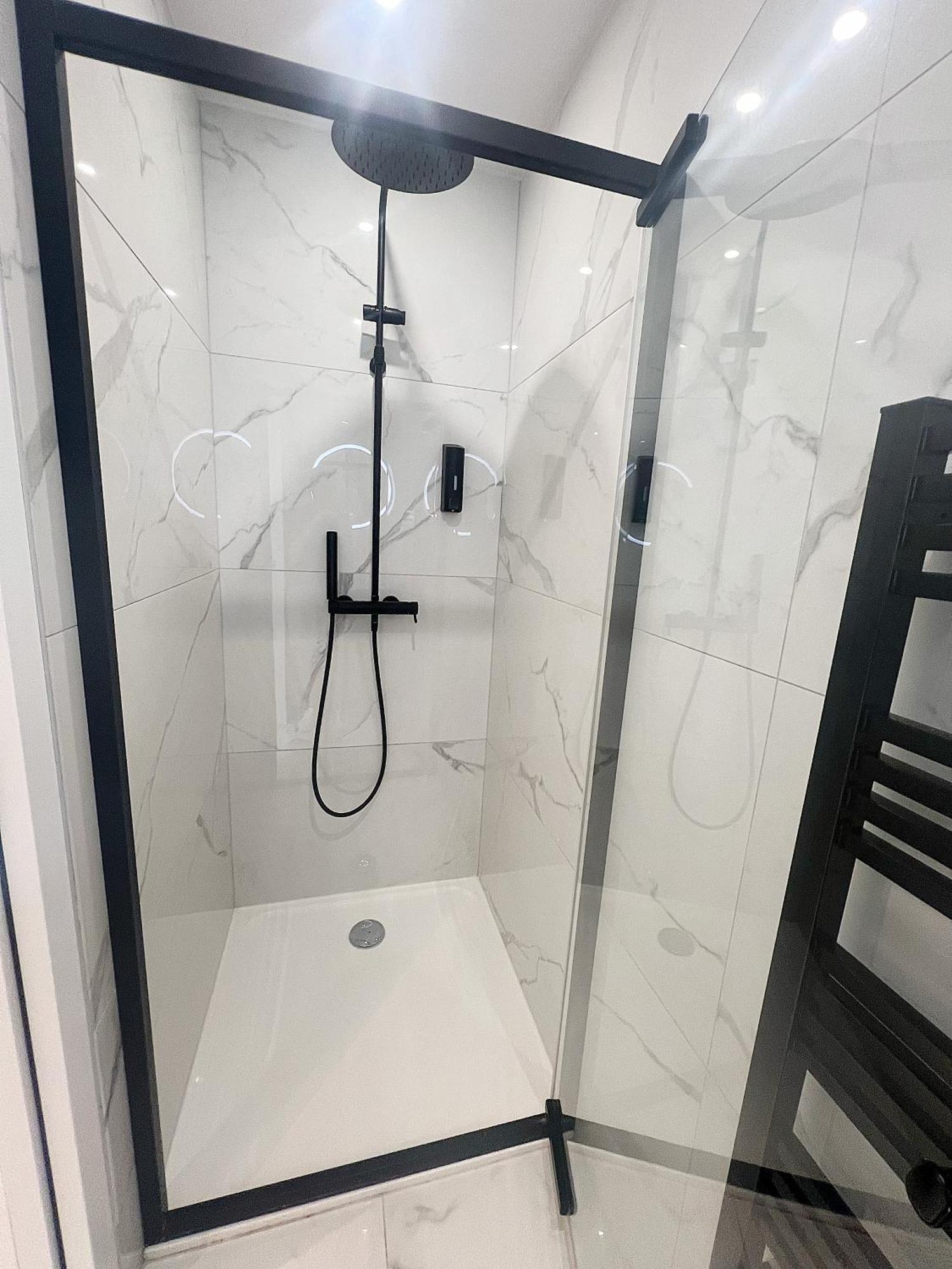 Le Petit Barbusse, Proche Centre Avec Netflix Apartment Reims Luaran gambar